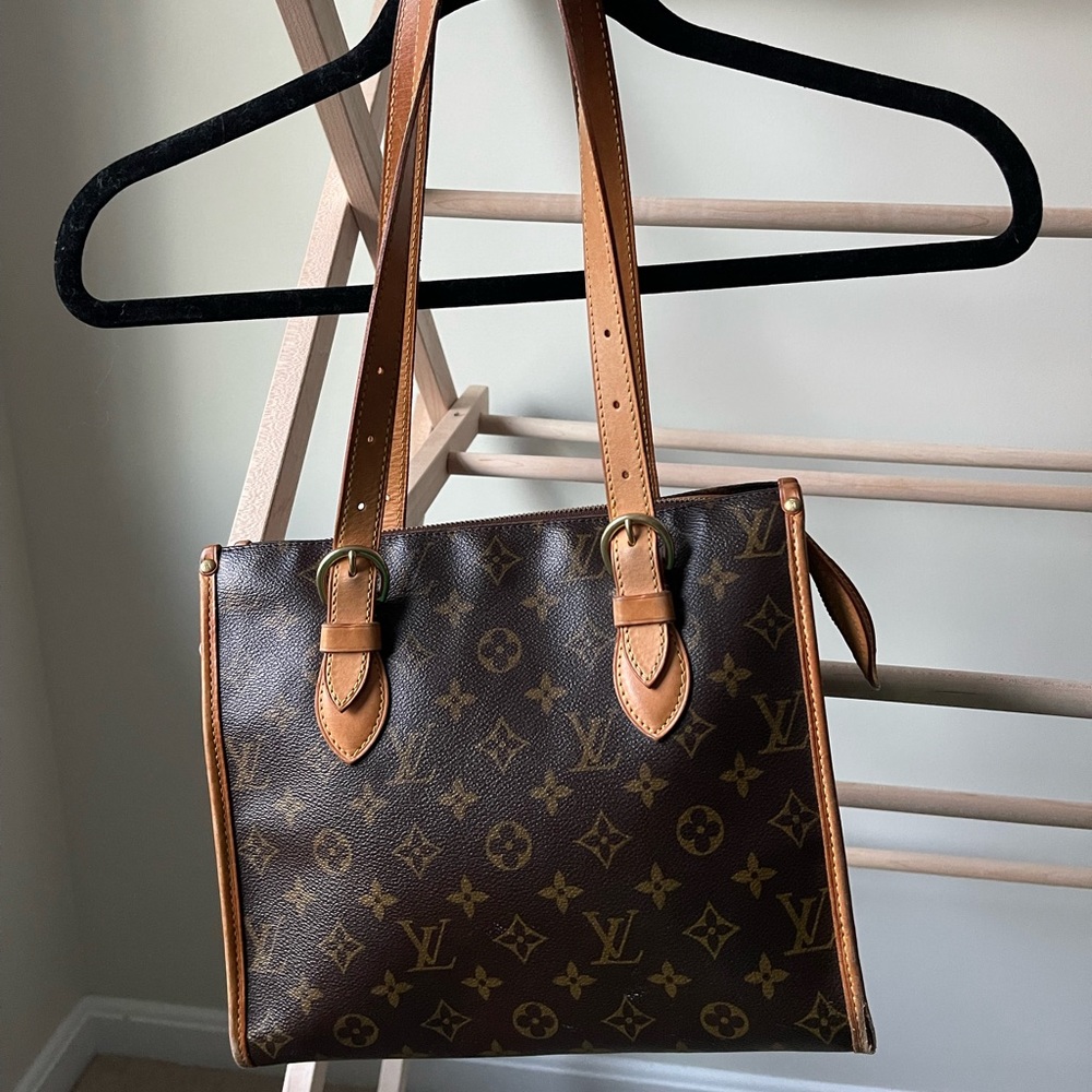LOUIS VUITTON SHOULDER BAG